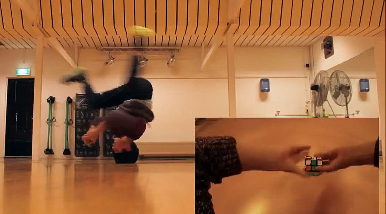 Afbeelding van Web Draait Door: breakdance met kubus