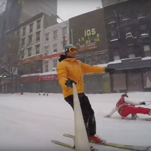 Web Draait Door: Snowboardend door New York